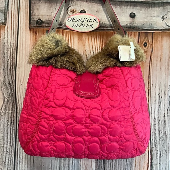 Authentic COACH Quilted C Large Duffle Pink Rabbit Hair NWT # 6733 RARE - Picture 6 of 15